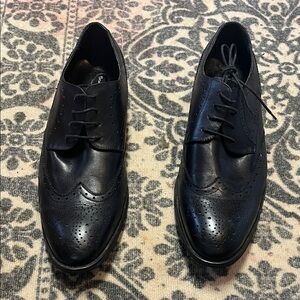 Classic Black Leather Men's Brogues